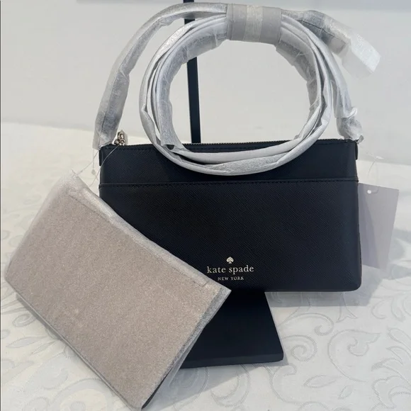 ♠️Kate Spade Black Crossbody Bag w/ Removable Pouch - Picture 9 of 15